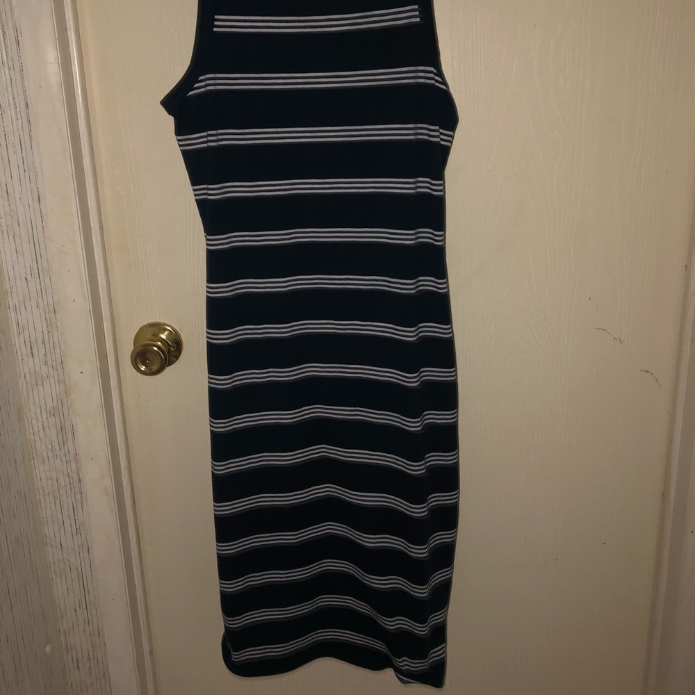 STRIPED SPRING DRESS💙🤍 - Picture 3 of 3